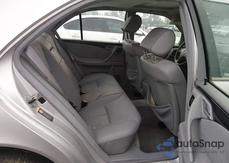 2002 Mercedes-Benz E 320 Special Edition from USA, damaged, VIN WDBJF65J62B473415